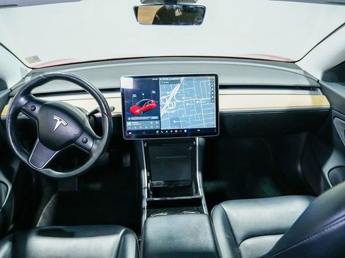 Used 2018 Tesla Model 3 Long Range RWD image 17
