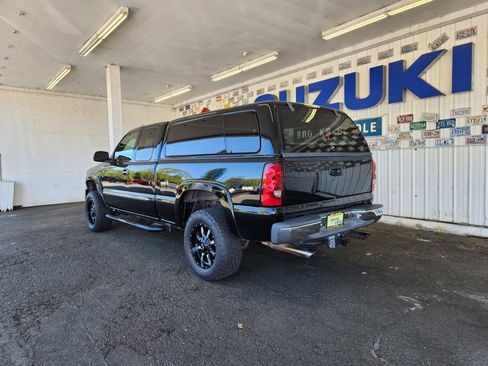 Used 2003 GMC Sierra 2500 SLT w/ SLT Preferred Equipment Group image 5