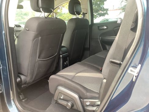 Used 2014 Dodge Journey American Value Package w/ Flexible Seating Group FWD image 21