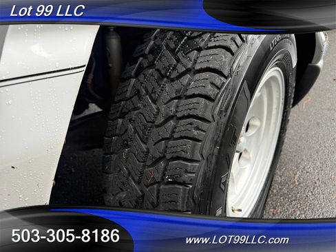 Used 2005 Ford E-150 and Econoline 150 Wagon image 24