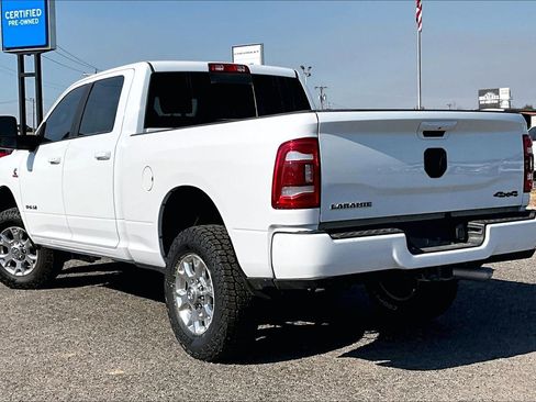 Used 2024 RAM 2500 Laramie AWD/4WD image 12