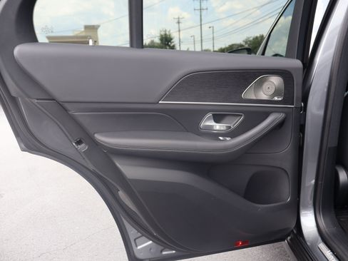 Certified 2025 Mercedes-Benz GLE 450e 4MATIC w/ Driver Assistance Package image 16