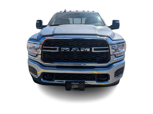 Used 2024 RAM 3500 Tradesman w/ Chrome Appearance Group AWD/4WD image 2
