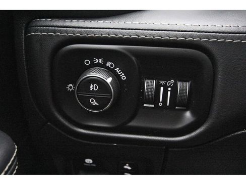 Used 2024 RAM 1500 Limited image 20