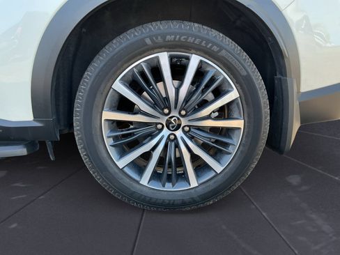 Used 2023 INFINITI QX60 Sensory w/ Vision Package AWD/4WD image 14