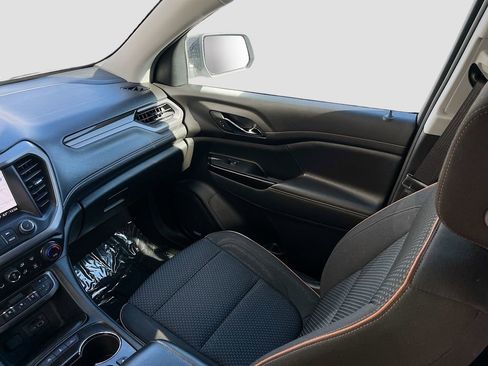 Used 2023 GMC Acadia AT4 image 24