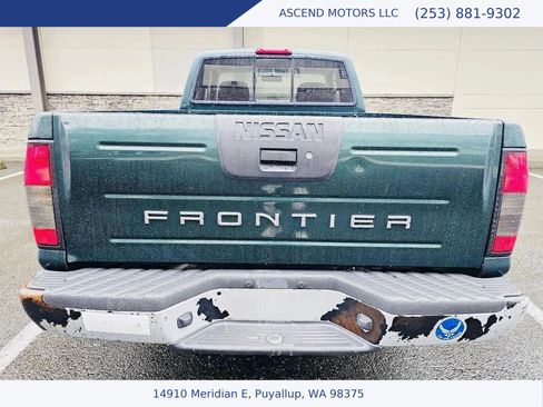 Used 2001 Nissan Frontier XE image 4