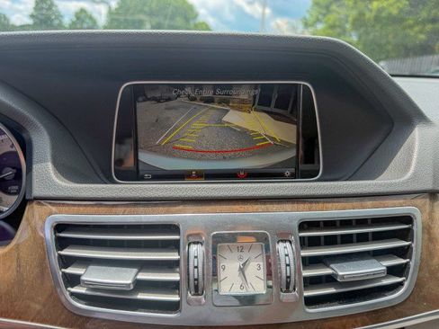 Used 2016 Mercedes-Benz E 350 Sedan image 15
