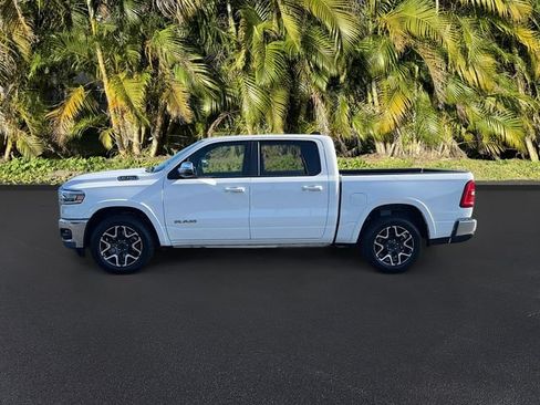 Used 2025 RAM 1500 Laramie AWD/4WD image 9