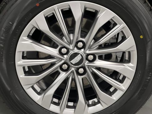 Used 2024 Cadillac XT4 Premium Luxury image 65