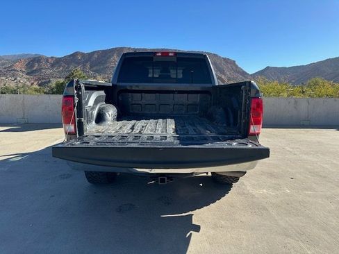 Used 2016 RAM 1500 Classic SLT image 8
