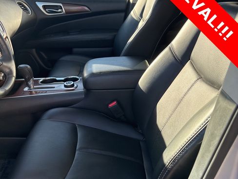 Used 2020 Nissan Pathfinder Platinum image 11