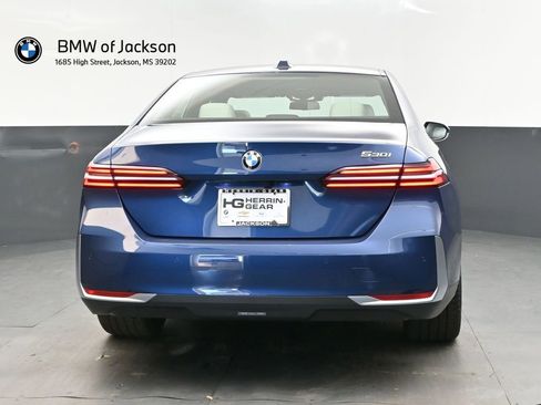 New 2026 BMW 530i w/ Premium Package RWD image 7