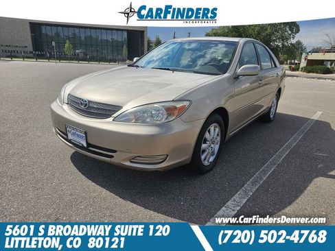 Used 2002 Toyota Camry LE image 1