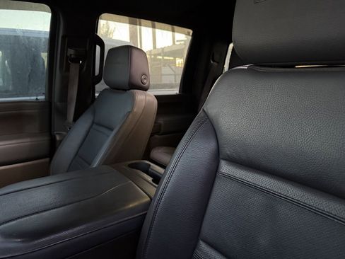 Used 2023 GMC Sierra 2500 Denali w/ Denali Ultimate Package image 14