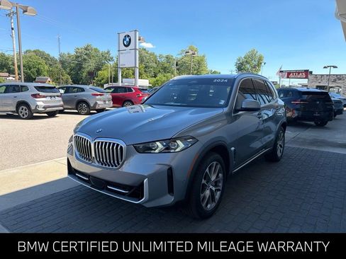 Used 2024 BMW X5 xDrive40i w/ Premium Package AWD/4WD image 3