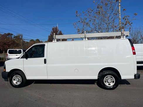 Used 2019 Chevrolet Express 2500 Extended w/ Driver Convenience Package RWD image 8