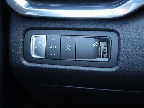 New 2026 GMC Acadia Elevation image 37