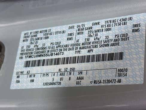 Used 2025 Ford Escape ST-Line w/ Tech Pack #1 FWD image 40