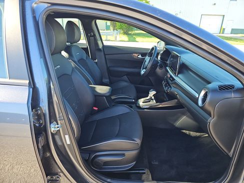 Used 2022 Kia Forte GT-Line FWD image 13