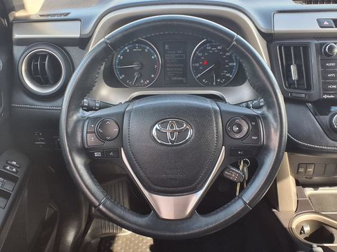 Used 2017 Toyota RAV4 XLE FWD image 13
