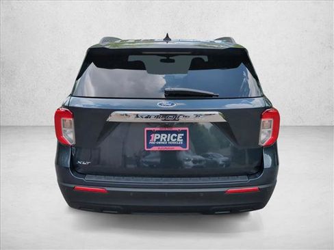 Used 2022 Ford Explorer XLT RWD image 6