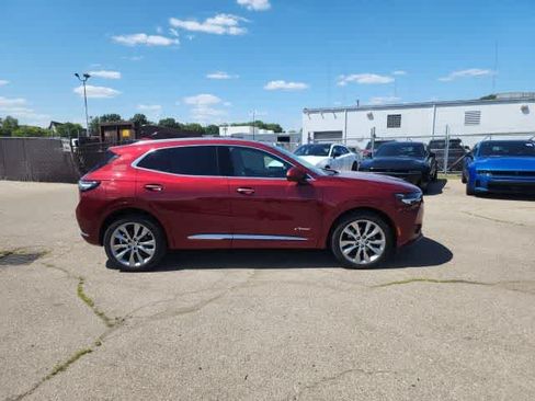 Used 2023 Buick Envision Avenir AWD/4WD image 11