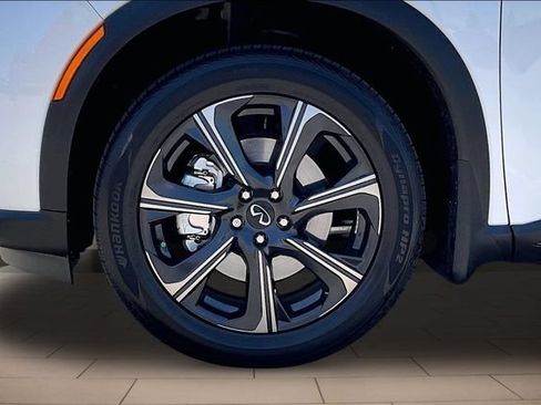 Used 2026 INFINITI QX60 Autograph w/ Dark Cargo Package AWD/4WD image 9