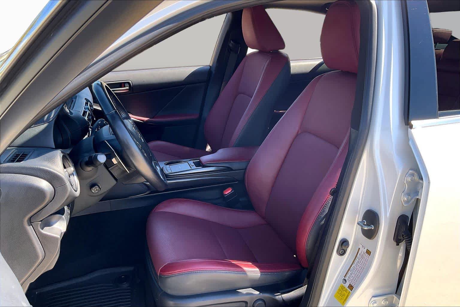 Used 2023 Lexus IS 300 w/ Premium Package RWD image 7