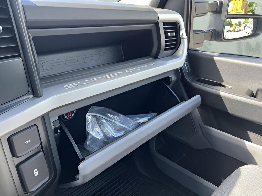 Used 2025 Ford F450 XL RWD image 35