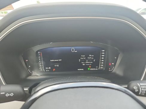 Used 2024 Honda Pilot Elite image 18