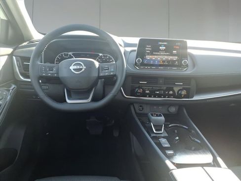 New 2026 Nissan Rogue SV FWD image 28