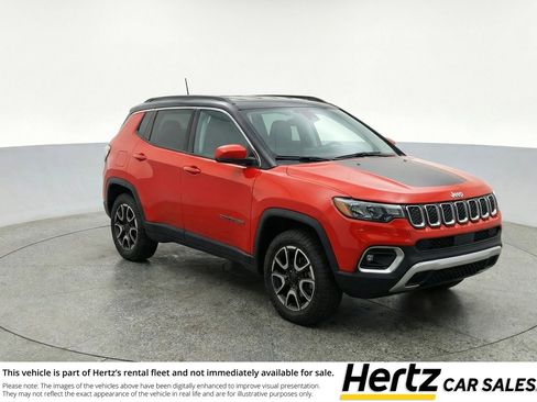 Used 2025 Jeep Compass Trailhawk AWD/4WD image 1
