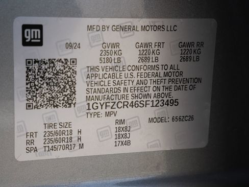 Certified 2025 Cadillac XT4 Premium Luxury FWD image 29