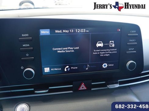 Used 2022 Hyundai Elantra SEL FWD image 12