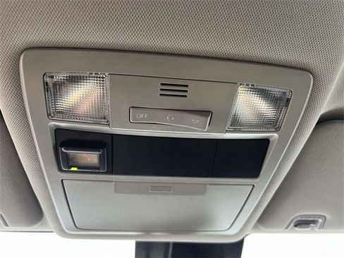 Used 2020 Toyota Tacoma SR image 36