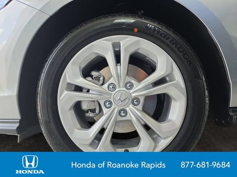 New 2026 Honda Accord LX image 9