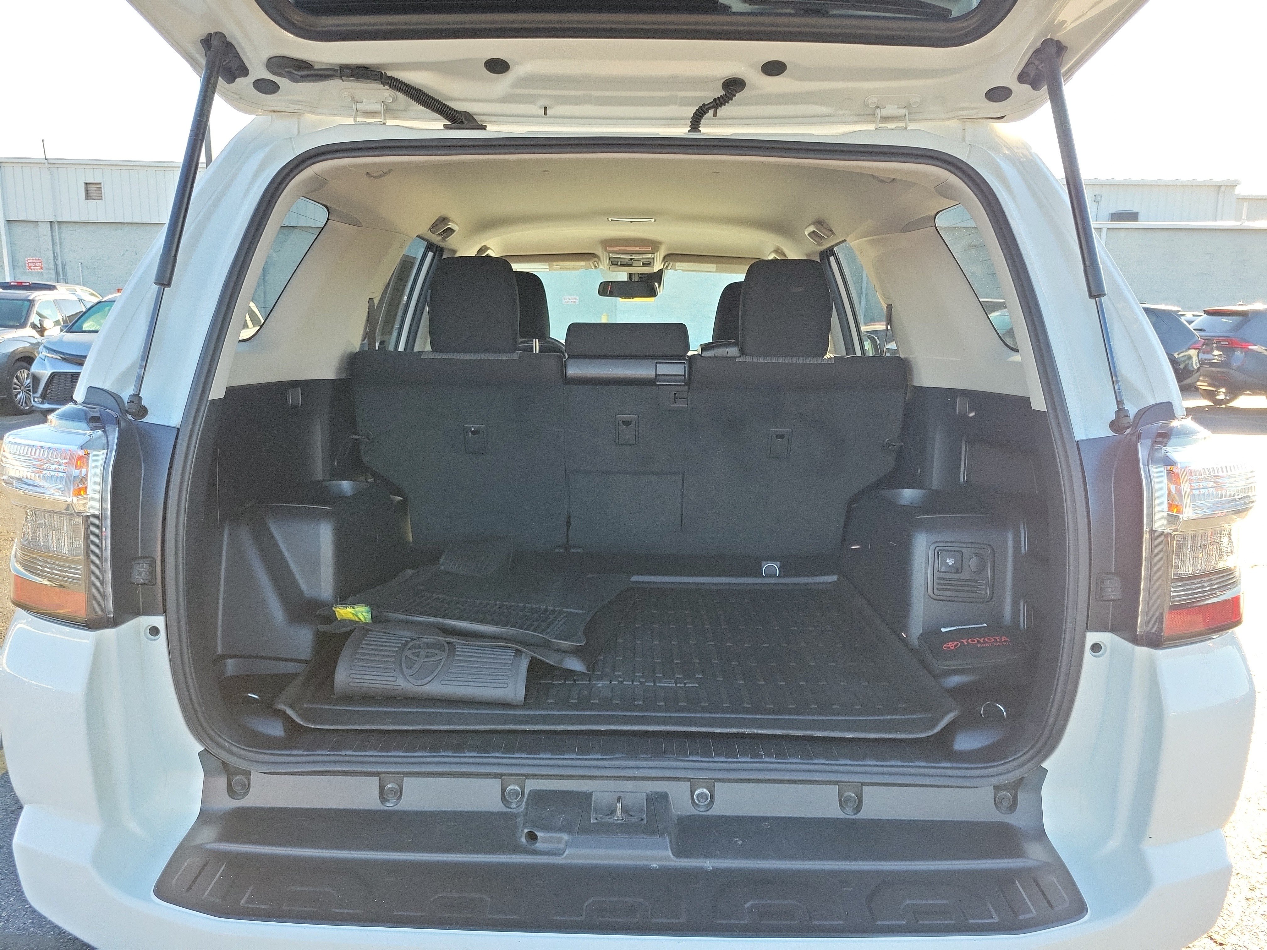 Used 2024 Toyota 4Runner SR5 AWD/4WD image 8