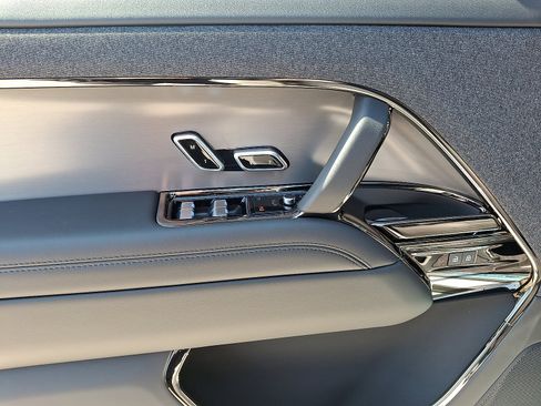 New 2026 Land Rover Range Rover Sport Dynamic SE AWD/4WD image 5