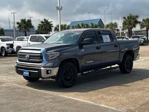 Used 2015 Toyota Tundra SR5 w/ SR5 Upgrade Package image 59