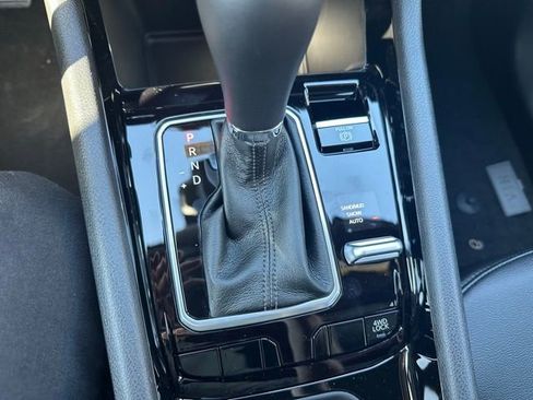 New 2026 Jeep Compass Limited image 32