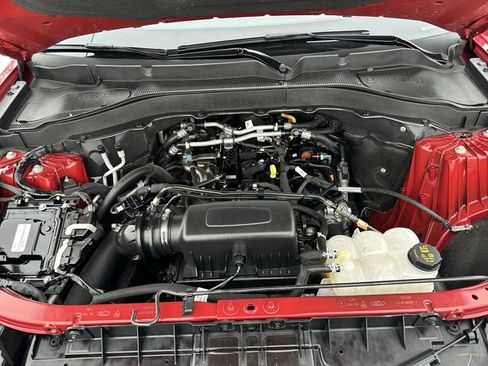 Used 2023 Ford Explorer XLT w/ Equipment Group 202A image 19
