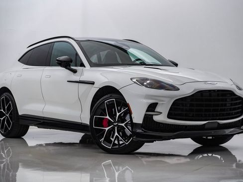 Used 2025 Aston Martin DBX 707 AWD/4WD image 1