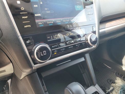 Used 2019 Subaru Outback 2.5i Limited image 24