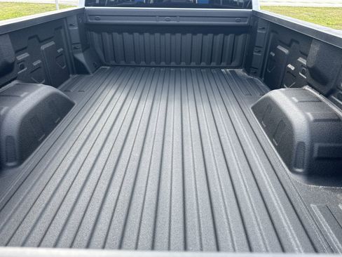 New 2025 Chevrolet Silverado 1500 W/T w/ WT Safety Package image 8