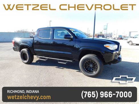 Used 2021 Toyota Tacoma SR image 1