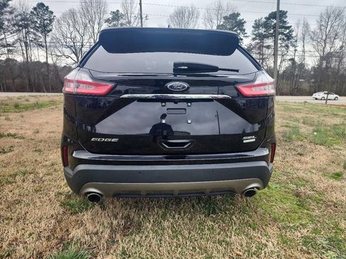 Used 2020 Ford Edge SEL image 4