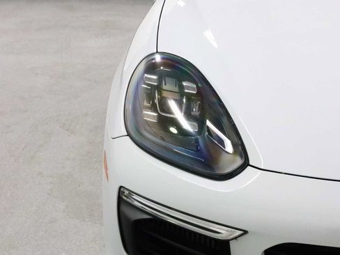 Used 2015 Porsche Cayenne S AWD/4WD image 15