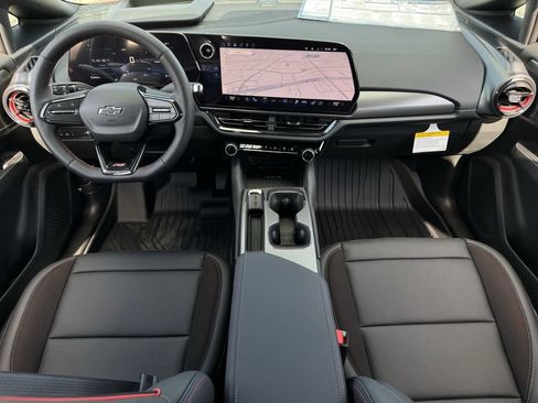 New 2026 Chevrolet Equinox EV RS FWD image 9