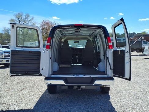 New 2026 Chevrolet Express 2500 w/ Driver Convenience Package RWD image 7